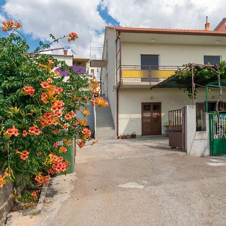 Apartment Lele Primošten Eksteriør bilde