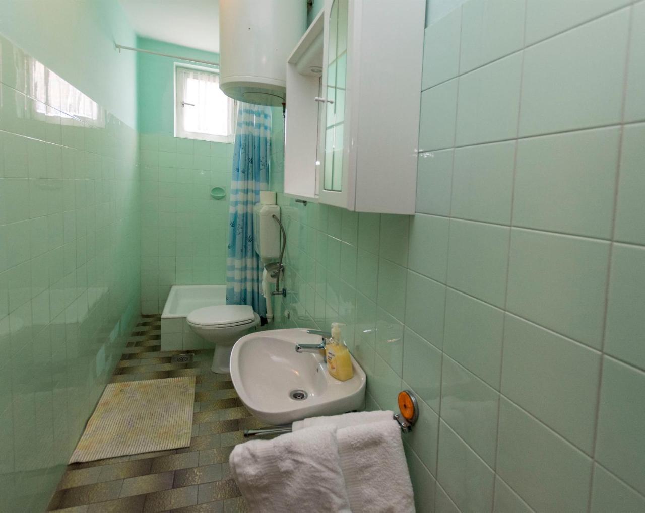 Apartment Lele Primošten Eksteriør bilde