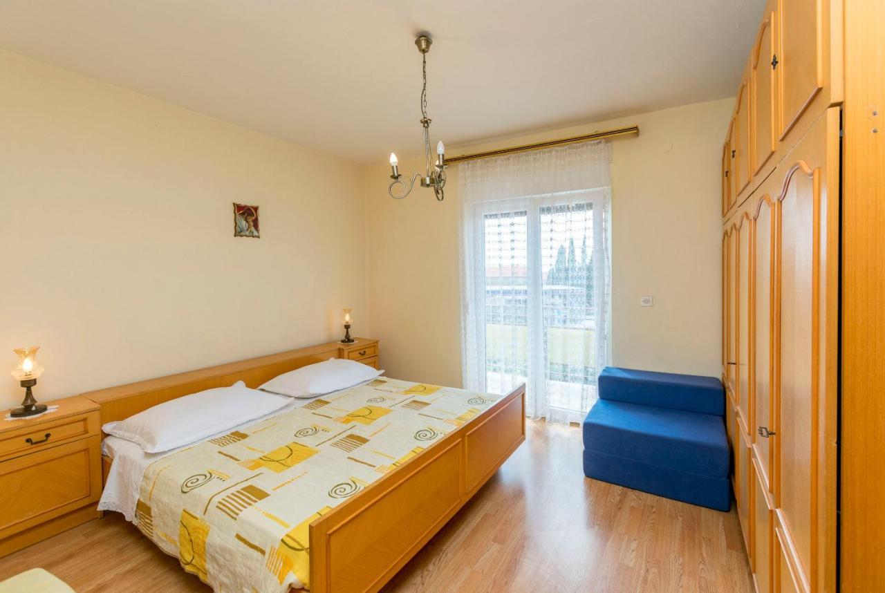 Apartment Lele Primošten Eksteriør bilde